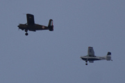 Morten 4 desember 2021 - To fly over Høyenhall, det er Max Holste Broussard LN-WNB og  Cessna A185F Skywagon LN-BGO som fly sammen
