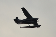 Morten 1 september 2021 - LN-BGO besøker Høyenhall, men det er Tre50 som kommer med sin Cessna A185F Skywagon fra 1974