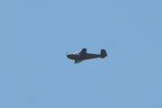 Morten 14 september 2021 - LN-BII over Høyenhall, den er litt for langt borte men jeg kjenner den igjen. Det er en Saab 91B Safir som er privateid og malt i militær farge og med koden U-AA