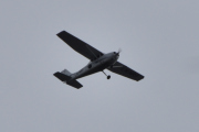 Morten 27 februar 2021 - LN-NRF over Gamlebyen, det er en Cessna 172S Skyhawk som Nedre Romerike Flyklubb eier