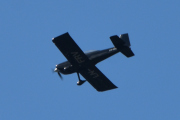 Morten 11 juli 2021 - LN-FRV besøker Høyenhall, det er en Van´s RV-8 som var her tidligere i dag også