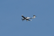Morten 2 juli 2021 - LN-FTS over Høyenhall
