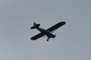 Morten 20 juli 2021 - LN-ACL besøker Høyenhall, vi ser på en Piper PA-19 Super Cub fra 1953