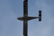 Morten 20 juli 2021 LN-YWJ besøker Høyenhall, dyktig pilot, her snakker vi om å samarbeide :-)