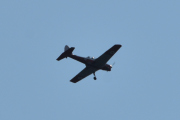 Morten 24 juli 2021 - LN-DHC besøker Høyenhall, jeg har hørt at på hovedarrangementet på Old Warden Aerodrome i England var det påmeldt rundt 50 Chipmunk’er