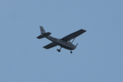 Morten 25 juli 2021 - LN-NRO over Høyenhall, dem flyr en Cessna 172S Skyhawk SP fra 2009