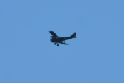 Morten 3 juli 2021 - LN-BDM over Høyenhall, det er et fint gammelt veteranfly dette her