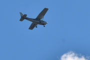 Morten 3 juli 2021 - LN-MTH på besøk over Høyenhall, den siste bokstaven er H, hva tror dere at jeg heter da?