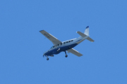 Morten 6 juli 2021 - LN-LOL over Høyenhall, da kommer TerraTec med sin Cessna 208B Grand Caravan