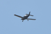 Morten 8 juli 2021 - LN-JAL over Høyenhall, men kan det være Flyklubben Øst som er ute med sin Piper PA-28-181 Archer III fra 1996?