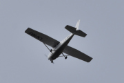Morten 2 mai 2021 - LN-NRF over Høyenhall, det er Nedre Romerike Flyklubb som kommer med sin Cessna 172S Skyhawk SP fra 2006