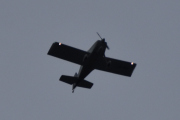 Morten 31 mai 2021 - LN-ABA over Høyenhall på kvelden, og det gjør den, dette er en Van´s RV-6 som kommer fra Heggedal