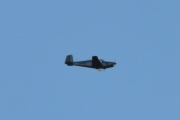 Morten 21 november 2021 - LN-MAZ over Høyenhall, jeg har lav sol rett mot meg og det er litt synd