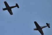 Morten 28 november 2021 - LN-FWP og G-CGFS over Høyenhall igjen, vi krysser fingrene og håper at det ordner seg