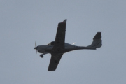 Morten 29 november 2021 - LN-FTS besøker Høyenhall, dem flyr sitt Diamond DA40 NG