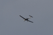 Morten 6 november 2021 - Diamond DA40-NG over Høyenhall, imens så kan vi jo se på dem litt
