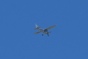 Morten 30 mai 2021 - Ukjent fly over Høyenhall, men er det LN-AGW eller LN-AGM? Men det er et Cessna 172 S Skyhawk SP i begge tilfeller. Det er LN-AGM :-)