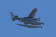 Morten 18 april 2022 - LN-XXA besøker Høyenhall, det er Scandinavian Aircraft som kommer 2 påskedag med sin Cessna T206H Turbo Stationair fra 2001