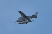 Morten 10 august 2022 - LN-XXA besøker Høyenhall, det er Scandinavian Aircraft som kommer med sin Cessna T206H Turbo Stationair fra 2001
