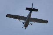 Morten 23 august 2022 - LN-NPK over Høyenhall, det er Anne og Lars som er ute igjen med sin Cessna 172B Skyhawk fra 1961