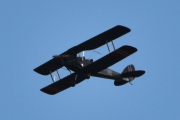 Morten 28 august 2022 - LN-KFT besøker Høyenhall, det er Kjeller flyhistoriske forening (KFF) som kommer med sin Tiger Moth 189 som er fra 1934 og er et av Norges eldste luftdyktige fly, og en av verdens eldste flygende Tiger Moth