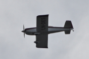 Morten 30 august 2022 - LN-DES besøker Høyenhall, når fem gutter eier en Van´s RV-8 fra 2015...
