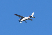 Morten 31 august 2022 - LN-ADA besøker Høyenhall, du var ikke lett å finne og jeg fikk deg nesten sammen med et stort fly