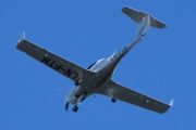 Morten 5 august 2022 - LN-FTM besøker Høyenhall, det er Oslo Flyklubb som kommer med Mike