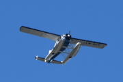 Morten 6 august 2022 - LN-NCC besøker Høyenhall, det er Cybrair som kommer med sin De Havilland Canada DHC-2 Beaver Mk 1 fra 1956