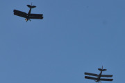 Morten  8 august 2022 - Tiger Moth besøker Høyenhall, i denne perioden ble 38 flymaskiner bygget på lisens på Kjeller