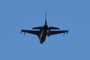 Morten 17 januar 2022 - Jagerfly F-16 besøker Høyenhall, det var to F-16 som landet på Kjeller flyplass i dag, og dette er nok den ene