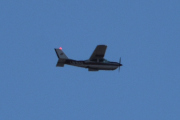 Morten 11 april 2022 - LN-NAE over Høyenhall, det er Sameiet LN-NAE som kommer med sitt Cessna 177RG Cardinal RG II
