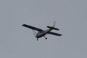 Morten 26 juli 2022 - LN-MTH over Høyenhall, det er flyet mitt som er en Cessna 172N Skyhawk