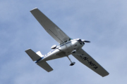 Morten 5 august 2022 - LN-NFA besøker Heggedal, det er Sameiet LN-NFA som kommer med sin Cessna 182Q Skylane fra 1978
