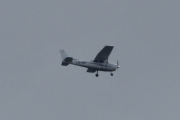 Morten 9 august 2022 - LN-NRF over Høyenhall, det er Nedre Romerike Flyklubb som er ute med sin Cessna 172 Skyhawk