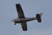 Morten 12 oktober 2022 - LN-NRO besøker Høyenhall, det er Nedre Romerike Flyklubb som kommer med sin Cessna 172 Skyhawk