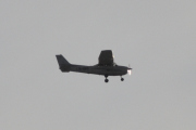 Morten 7 desember 2022 - LN-NRF over Høyenhall, det er Nedre Romerike Flyklubb som er ute med sin Cessna 172 Skyhawk fra 2006