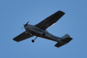Morten 8 oktober 2022 - LN-NRF besøker Høyenhall, det er bare å komme Cessna 172 Skyhawk