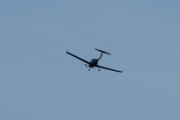 Morten 10 juli 2022 - Diamond DA40 NG over Høyenhall, det har blitt kvelden og det er nok Oslo Flyklubb som var på besøk