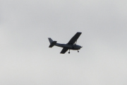 Morten 14 juli 2022 - Nedre Romerike Flyklubb over Høyenhall, det er en Cessna 172 Skyhawk