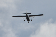 Morten 3 juli 2022 - Cessna over Høyenhall, her kom jeg for sent ut, men jeg må sitte inne og jobbe med bildene også
