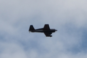 Morten 14 juni 2022 - LN-ACN over Høyenhall, jeg tror det er Ivar med sitt Extra EA-230 Aerobatic eller Ultimate fra 1984