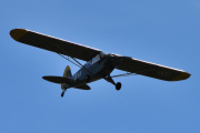 Morten 19 juni 2022 - LN-ACL over Kjeller flyplass, det er en Piper PA-19 Super Cub fra 1953