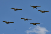 Morten 19 juni 2022 - Yellow Sparrows over Kjeller flyplass, tar jeg ikke feil så er Saab Safari skolefly fra Bardufoss jeg følger her