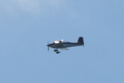 Morten 24 juni 2022 - Småfly over Høyenhall, den har glasscockpit hele veien