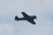 Morten 25 juni 2022 - LN-TEX besøker Høyenhall, det er Norwegian Spitfire Foundation som kommer med North American Harvard T-6G fra 1944