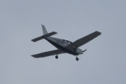 Morten 22 mai 2022 - LN-IFI over Høyenhall, Piper Archer III DX er oppe i luften enda