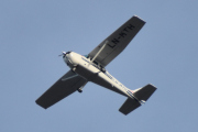 Morten 11 november 2022 - LN-MTH besøker Høyenhall, det er Sameiet LN-MTH som kommer med sin Cessna 172N Skyhawk 100 II fra 1979