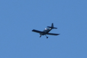 Morten 11 september 2022 - Småfly over Høyenhall, jeg kommer alltid for sent ut når det passerer en Van's