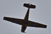 Morten 2 september 2022 - LN-BII over Høyenhall, det er Anne som kommer med sin Saab 91B Safir fra 1954